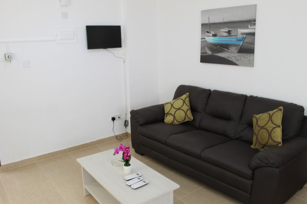 Tiffany City Apartments Larnaca Ruang foto