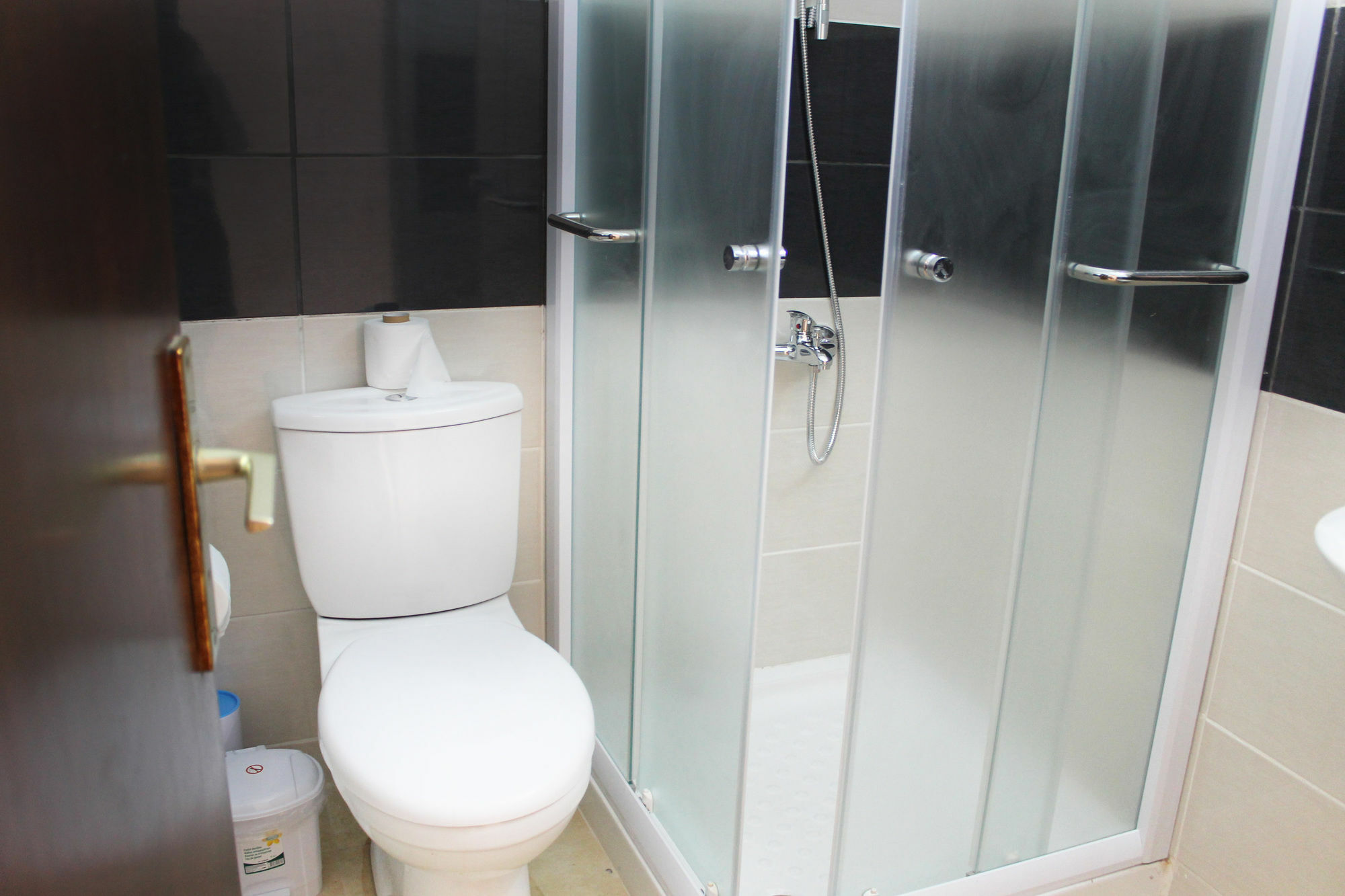 Tiffany City Apartments Larnaca Bagian luar foto