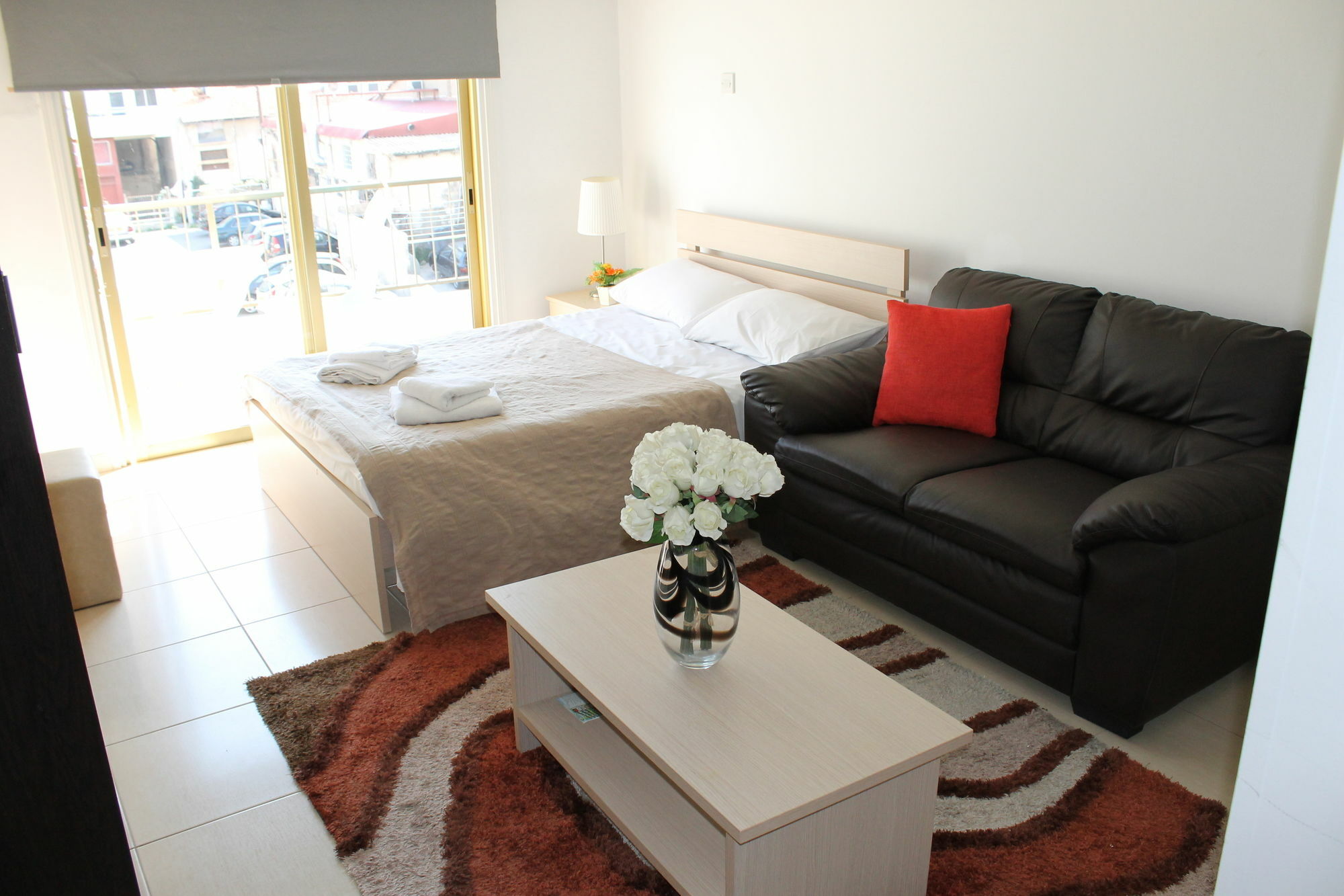Tiffany City Apartments Larnaca Bagian luar foto